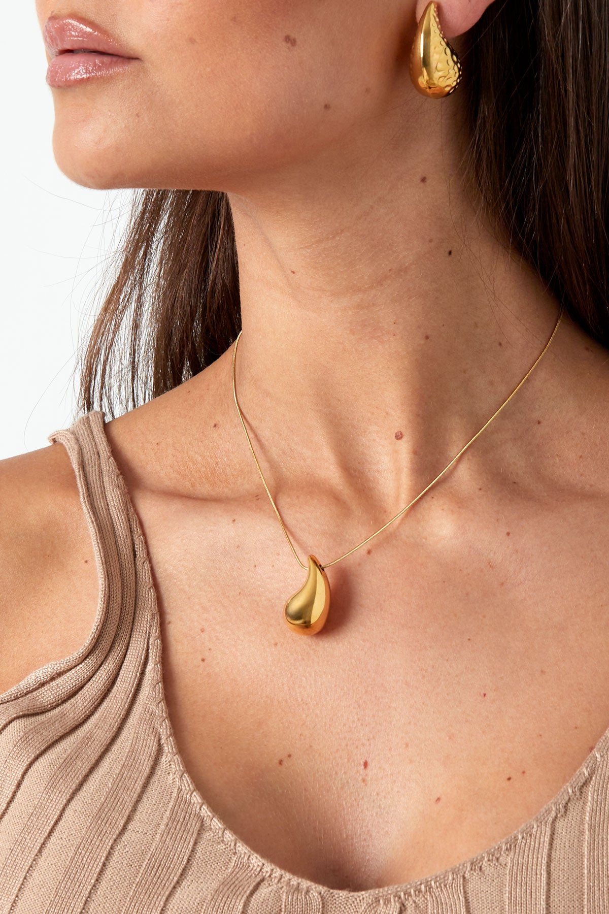 Dünne Kette mit kleinem Tropfenanhänger - Dutch Atelier