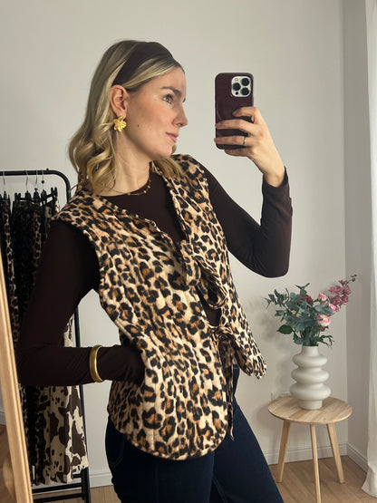 Leo-Weste von Dutch Atelier mit auffälligem Leopardenmuster und ärmellosem Schnitt.